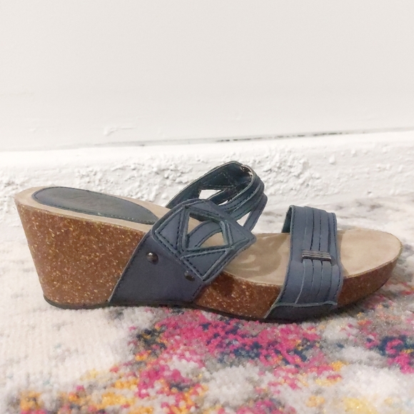 Pure Sole Navy Blue Strappy Leather Wedge Sandal Womens Size 8 As Is - Picture 4 of 8